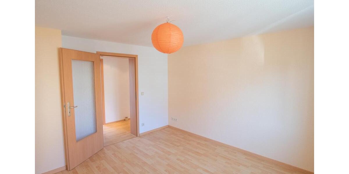Dachgeschoßwohnung Roßwein - 1 Zimmer, 34 m&sup2;, 210&euro; | Angebot:25322150