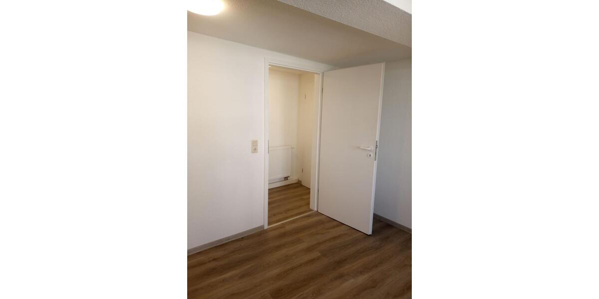 Etagenwohnung Neukirchen - 2 Zimmer, 36 m&sup2;, 306&euro; | Angebot:26179815