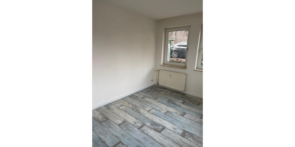 Erdgeschoßwohnung Plön - 4 Zimmer, 110 m&sup2;, 1.100&euro; | Angebot:25940784