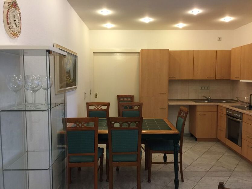 3 Zimmer helles Wohnung in der näher von Altstadt Spandau, 50 qm Terasse, Gäste WC 3 zimmer