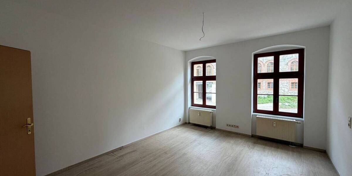 Etagenwohnung Görlitz Innenstadt - 1 Zimmer, 50 m&sup2;, 270&euro; | Angebot:26451098