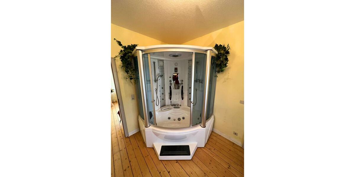 Einfamilienhaus Bad Pyrmont - 6 Zimmer, 240 m&sup2;, 1.500&euro; | Angebot:26193677