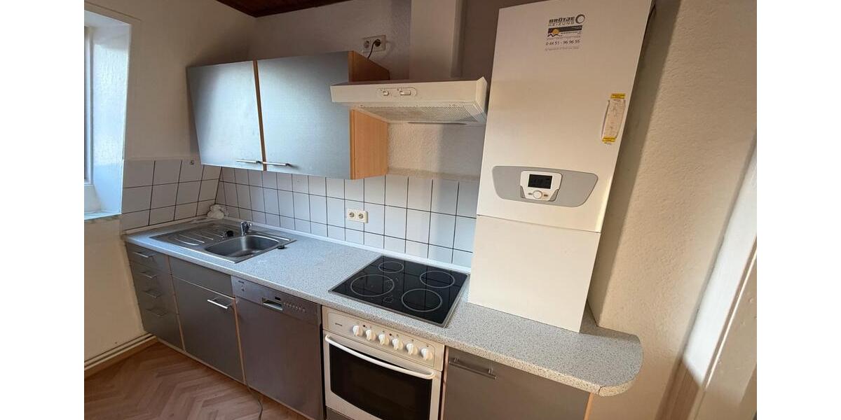 Dachgeschoßwohnung Varel - 3 Zimmer, 61 m&sup2;, 700&euro; | Angebot:25043830