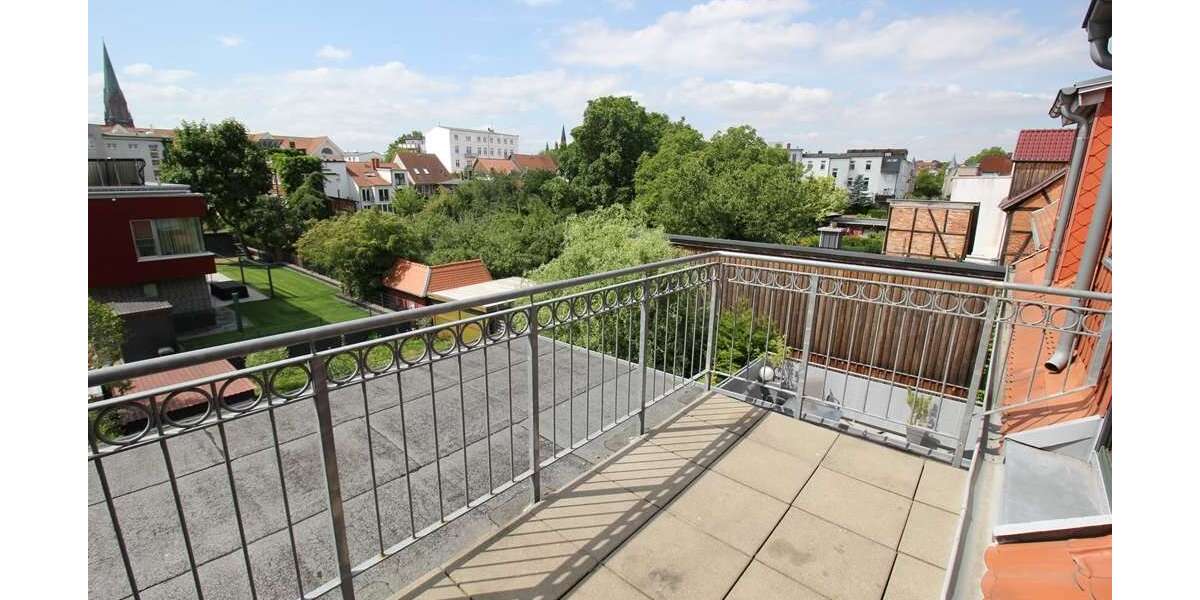 Etagenwohnung Schwerin Altstadt - 2 Zimmer, 65 m&sup2;, 585&euro; | Angebot:25127646