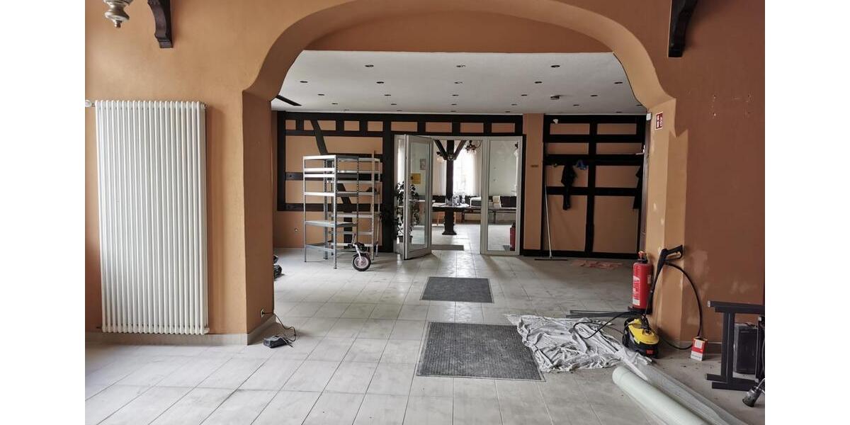 Gastronomie im Zentrum von DETTINGEN ERMS zimmer