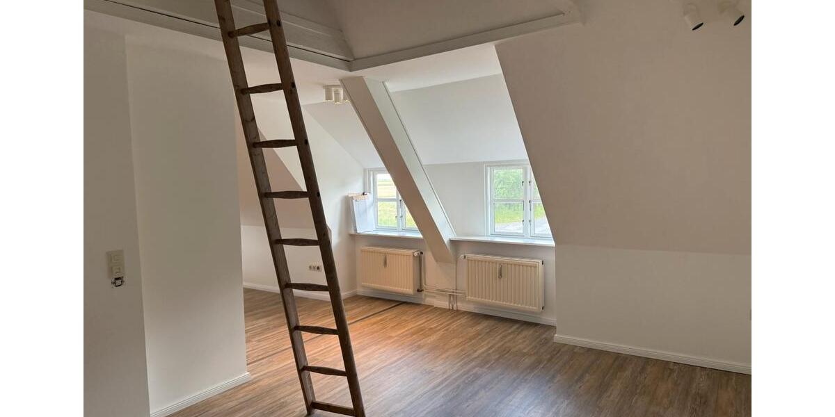 Etagenwohnung Niebüll - 1 Zimmer, 1.111 m&sup2;, 555&euro; | Angebot:25267535