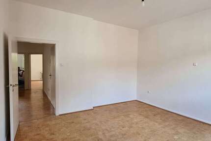 Wohnung zum Mieten in Mönchengladbach 830 € 83 m² 3 zimmer