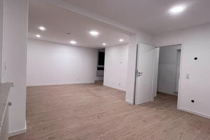 Attraktive 4,5-Zimmer-Doppelhaushälfte frisch saniert in naturnah 4.5 zimmer