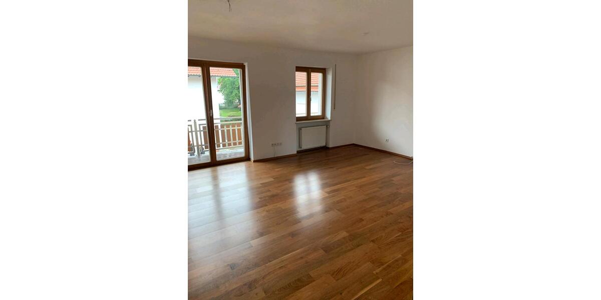 Etagenwohnung Marklkofen - 3 Zimmer, 100 m&sup2;, 800&euro; | Angebot:24574230