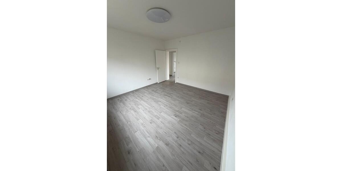 Etagenwohnung Ochsenfurt - 4 Zimmer, 75 m&sup2;, 950&euro; | Angebot:25948041