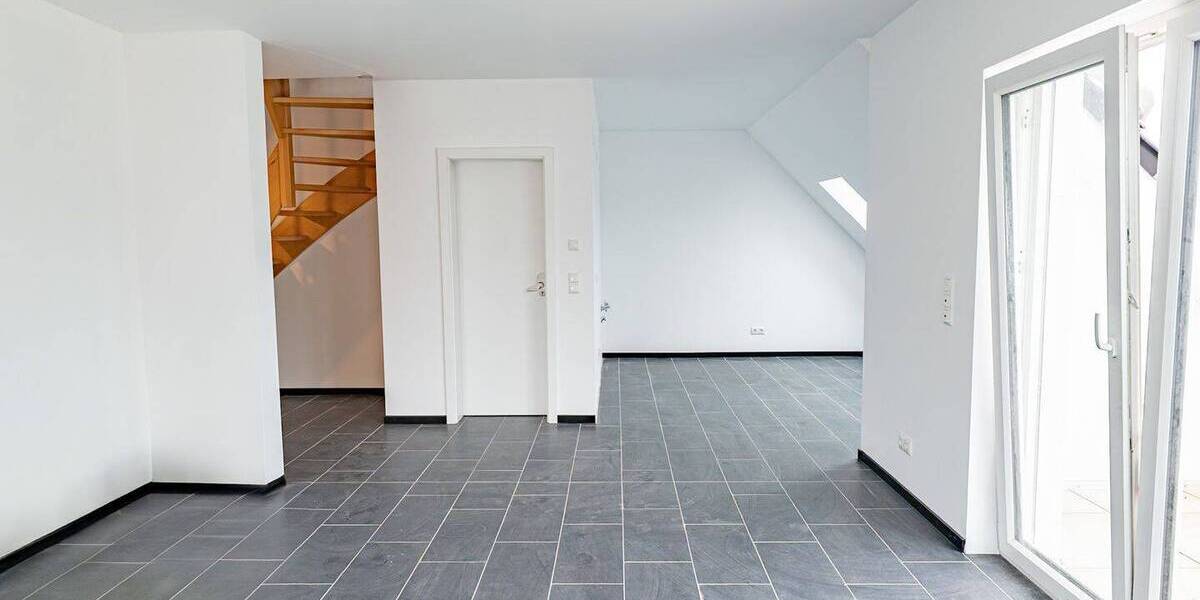 Etagenwohnung Hemmoor Warstade - 3 Zimmer, 96 m&sup2;, 1.055&euro; | Angebot:25692806