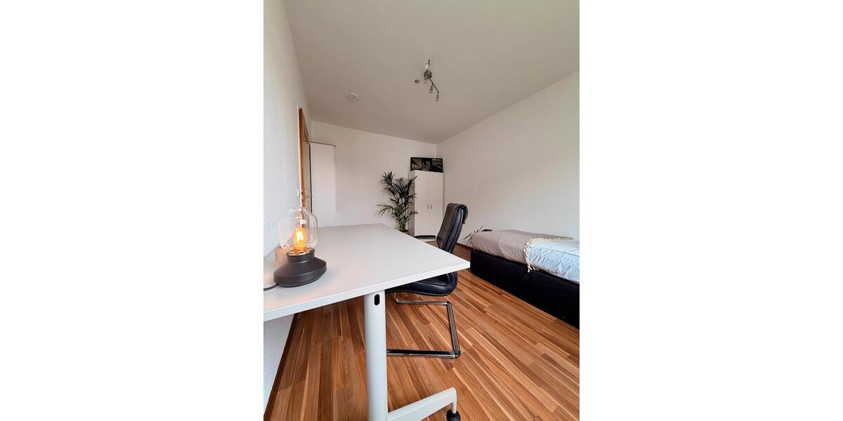 Wohnen auf Zeit Ludwigsburg Pflugfelden - 1 Zimmer, 12 m&sup2;, 449&euro; | Angebot:25957645