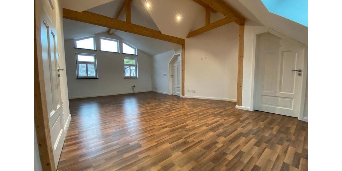 Dachgeschoßwohnung Kaufungen - 3 Zimmer, 70 m&sup2;, 775&euro; | Angebot:25804461