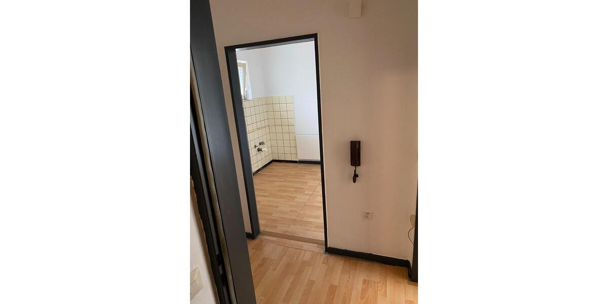 Etagenwohnung Frankenthal (Pfalz) - 3 Zimmer, 60 m&sup2;, 750&euro; | Angebot:26137449