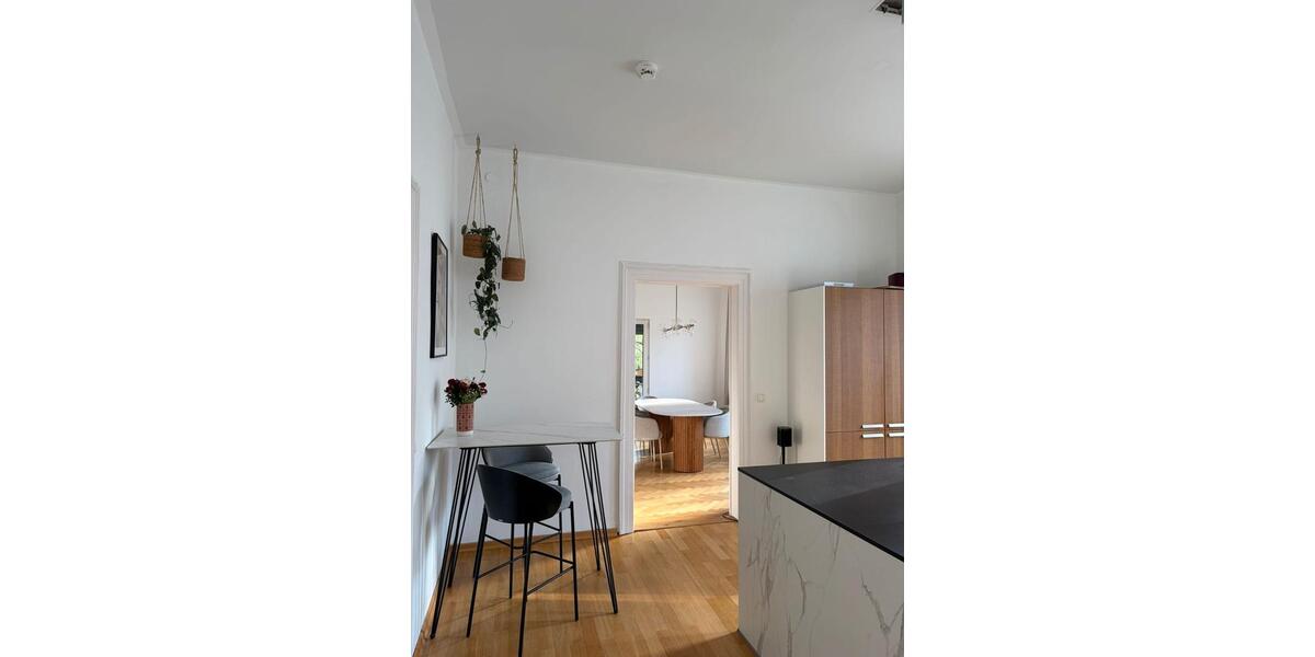 Etagenwohnung Regensburg Brandlberg - 4 Zimmer, 140 m&sup2;, 2.360&euro; | Angebot:26253696