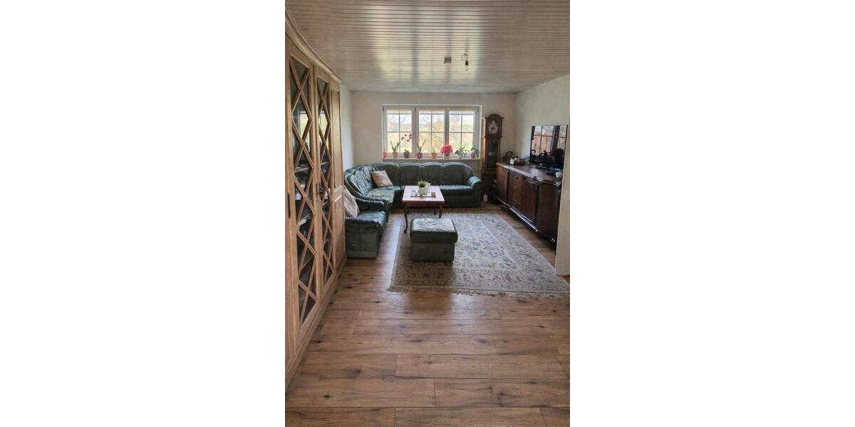 Etagenwohnung Ampfing - 3 Zimmer, 92 m&sup2;, 1.000&euro; | Angebot:25715357