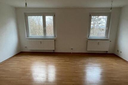 Ruhige Wohnungen im Grünen – Katharinenweg 18, Apolda (30m²-80m²) 2 zimmer