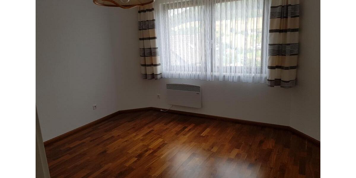 Dachgeschoßwohnung Baiersbronn - 3 Zimmer, 78 m&sup2;, 740&euro; | Angebot:26624317
