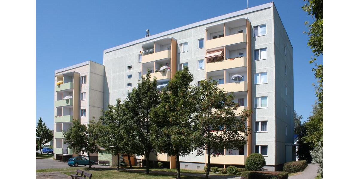 Etagenwohnung Werdau - 1 Zimmer, 33 m&sup2;, 200&euro; | Angebot:26006922