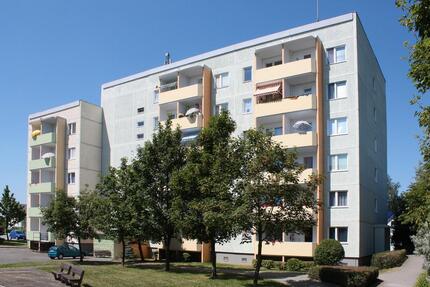 Wohnung Werdau - 1 Zimmer, 33 m&sup2;, 200&euro; | Angebot:26006922