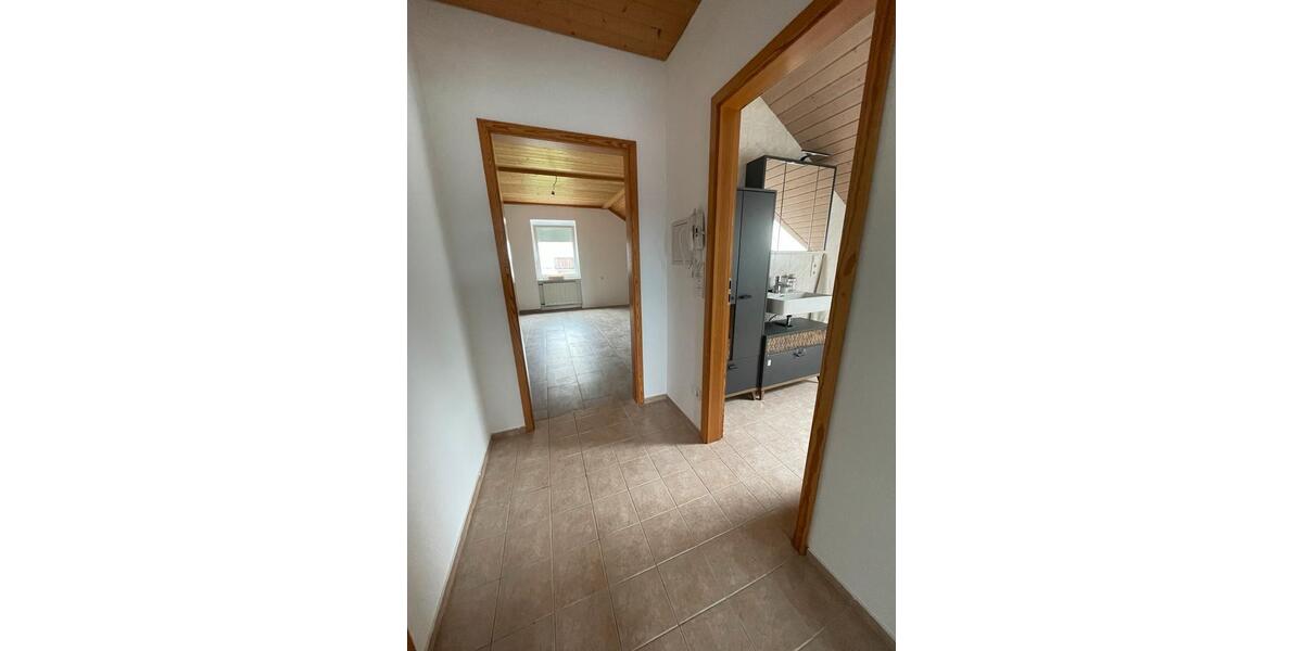 Dachgeschoßwohnung Treuchtlingen - 1 Zimmer, 59 m&sup2;, 560&euro; | Angebot:25992242