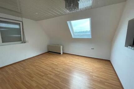 Wohnung Ebersbach an der Fils - 3 Zimmer, 50 m&sup2;, 650&euro; | Angebot:24692011