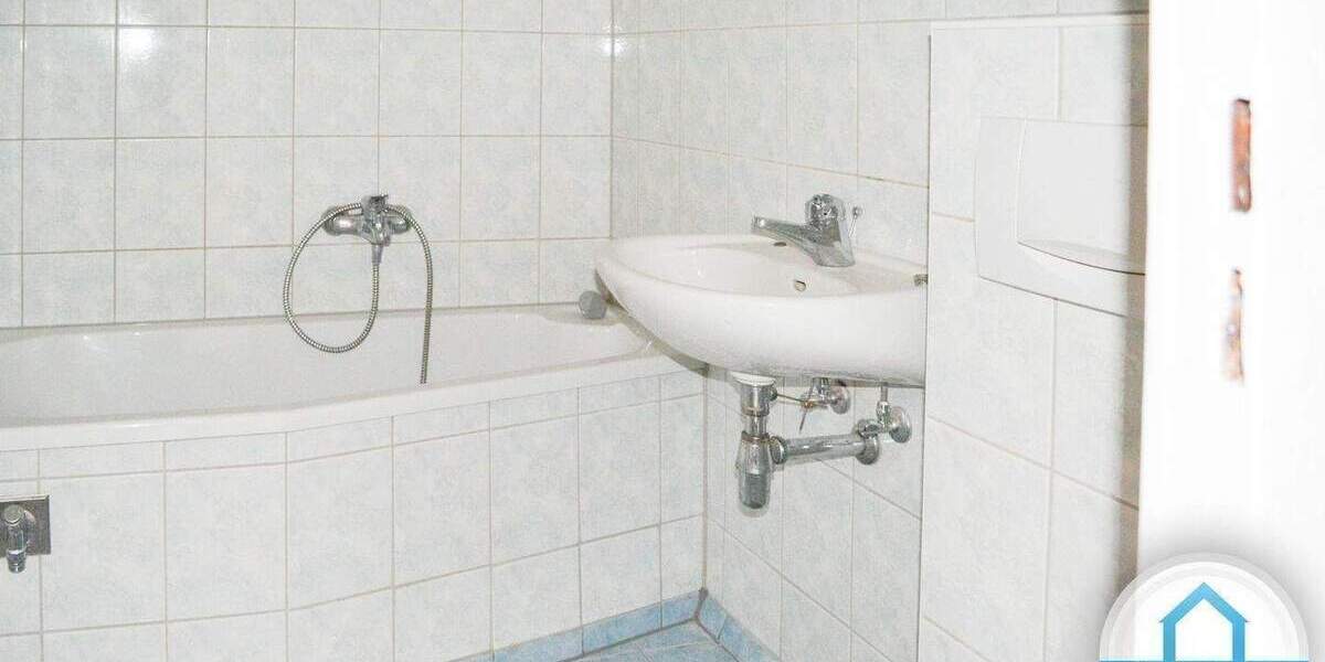 Etagenwohnung Cölpin - 4 Zimmer, 75 m&sup2;, 299&euro; | Angebot:26751478