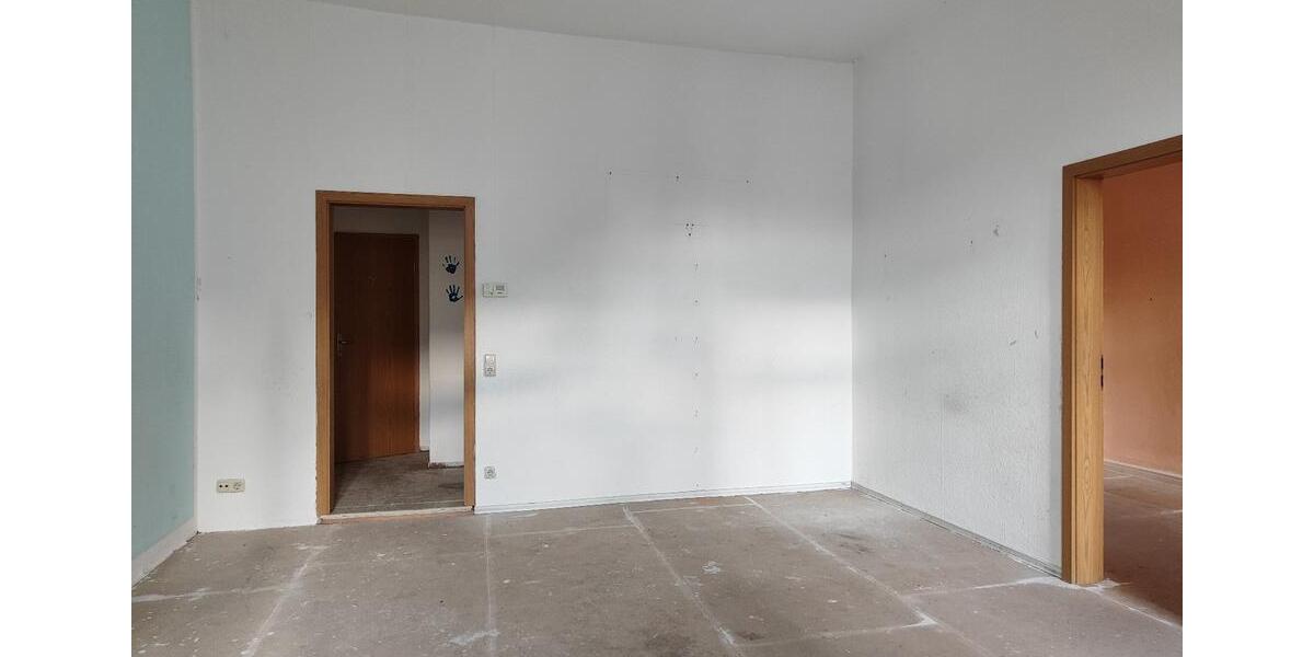 Etagenwohnung Roßwein - 3 Zimmer, 60 m&sup2;, 270&euro; | Angebot:26011097