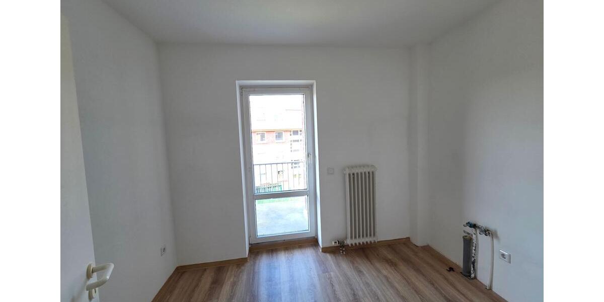 Etagenwohnung Emden Rysumer Landstraße - 4 Zimmer, 88 m&sup2;, 618&euro; | Angebot:26441393