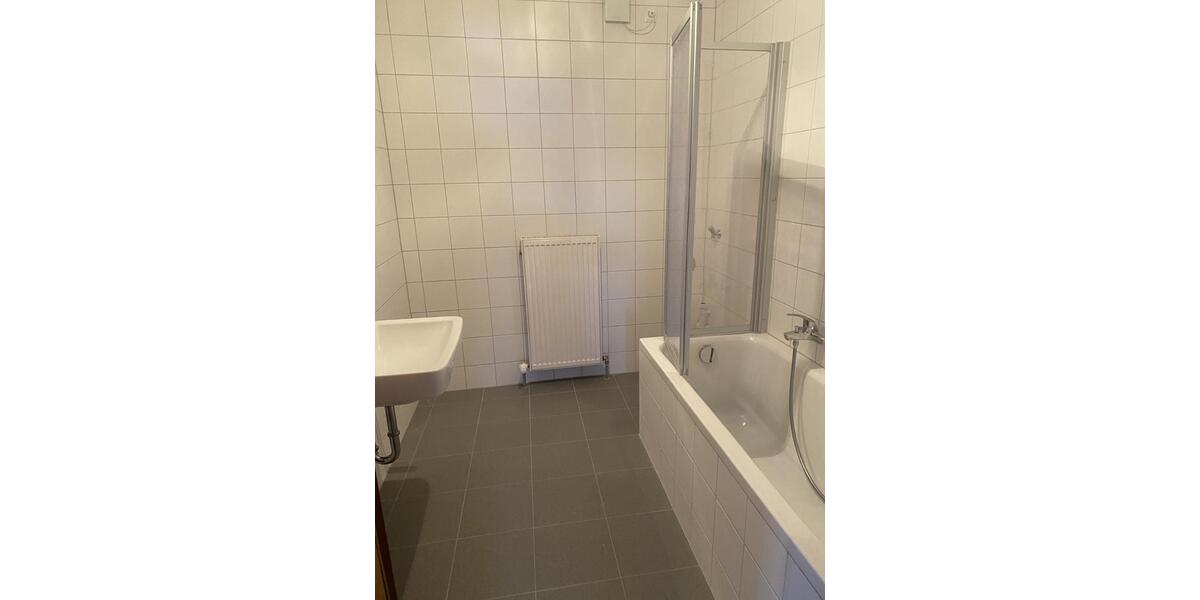 Dachgeschoßwohnung Marktredwitz - 3 Zimmer, 85 m&sup2;, 700&euro; | Angebot:24486577