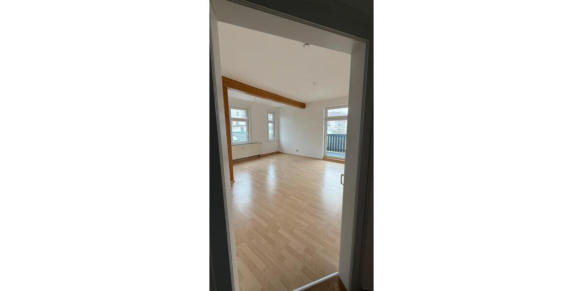 Etagenwohnung Gotha - 4 Zimmer, 96 m&sup2;, 700&euro; | Angebot:26615525