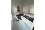 Großzügige 1-Zimmer mit Einbauküche, Dusche und Laminat in zentraler Lage!