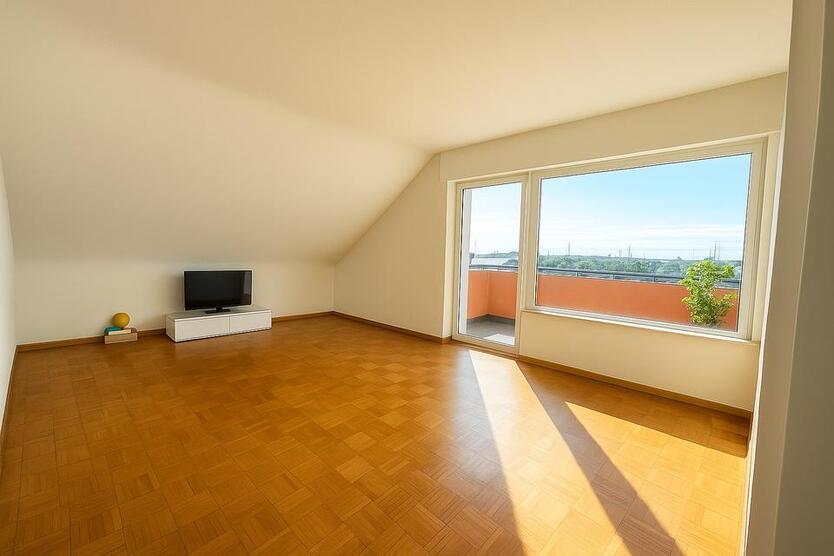 Sonnige DG Wohnung, WG geeignet mit Südbalkon und Einbauküche
