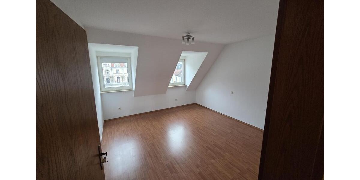 Etagenwohnung Kulmbach Blaich - 3 Zimmer, 120 m&sup2;, 1.100&euro; | Angebot:24802540