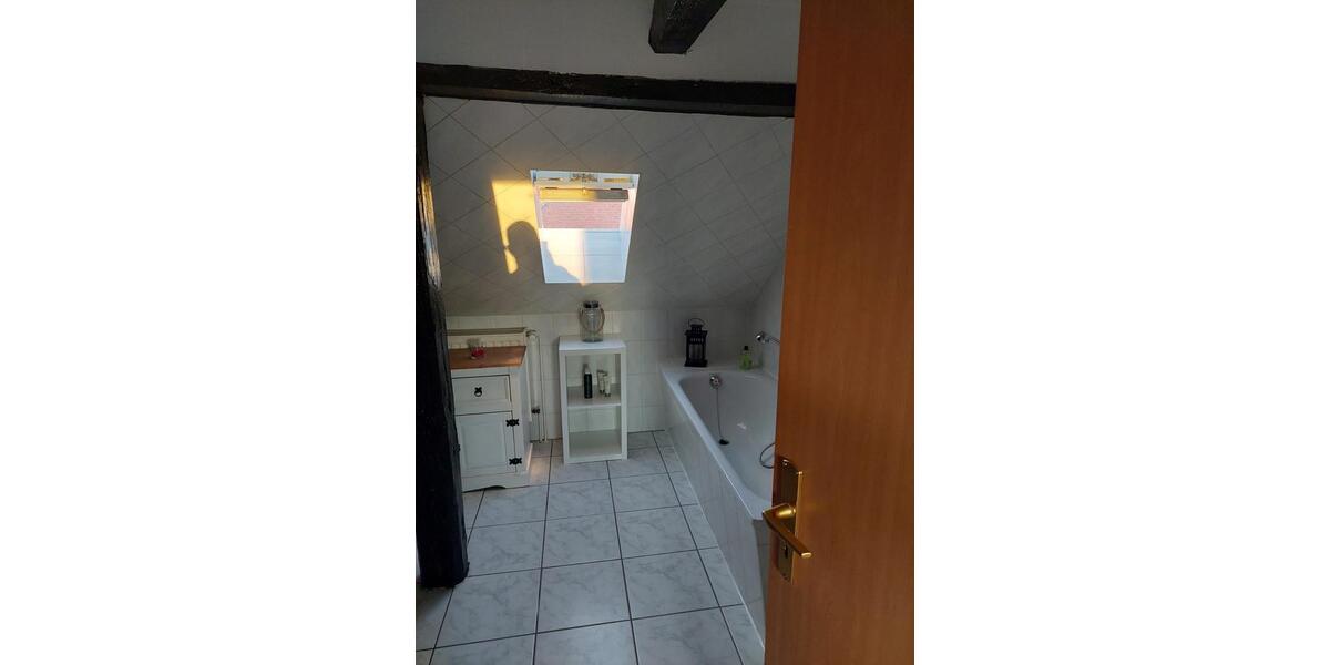 Dachgeschoßwohnung Tangermünde - 1 Zimmer, 70 m&sup2;, 777&euro; | Angebot:26095184