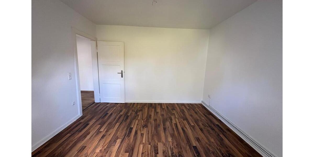 Dachgeschoßwohnung Wilhelmshaven - 3 Zimmer, 51 m&sup2;, 372&euro; | Angebot:26151698