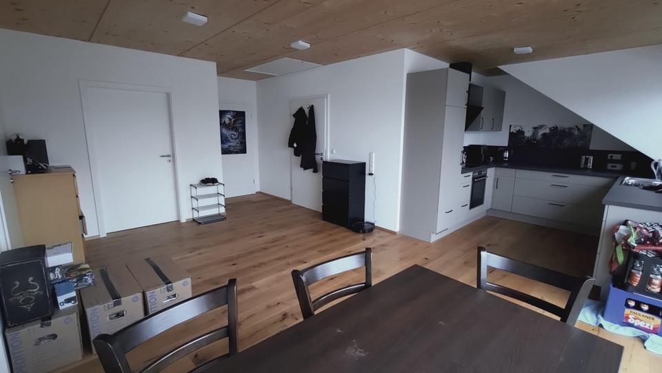 Dachgeschoßwohnung Leutkirch im Allgäu - 2.5 Zimmer, 65 m&sup2;, 1.100&euro; | Angebot:25181033