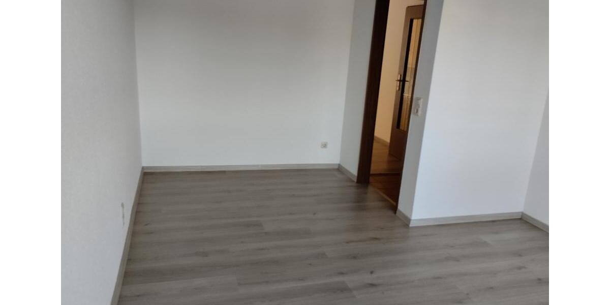 3 Zi + Küche ohne EBK Wohnung in Hüttigweiler 4 zimmer