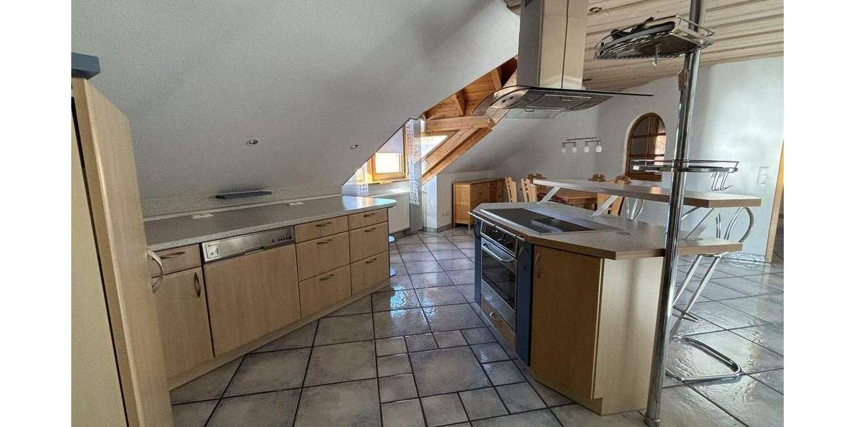 Etagenwohnung Sulzdorf Sternberg - 3 Zimmer, 120 m&sup2;, 770&euro; | Angebot:26162706