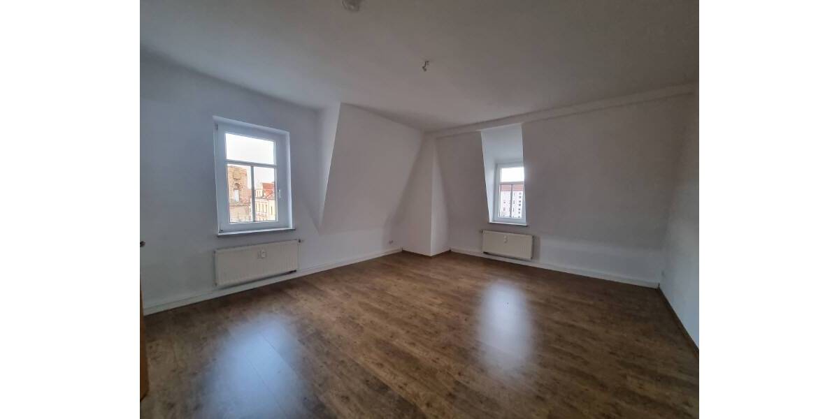 Etagenwohnung Glauchau - 2 Zimmer, 72 m&sup2;, 330&euro; | Angebot:19320675