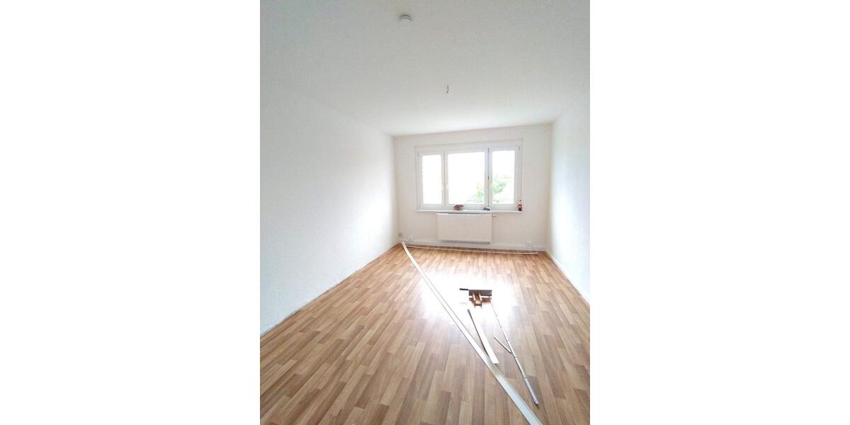 Etagenwohnung Bad Lausick - 2 Zimmer, 47 m&sup2;, 275&euro; | Angebot:25996032