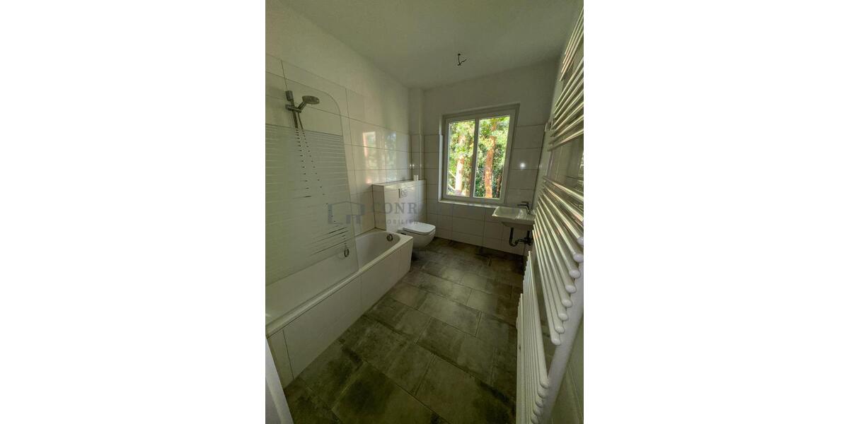 Geräumige 3-12-Zimmer-Wohnung mit Stellplatz – Ihr neues Zuhause wartet 4 zimmer