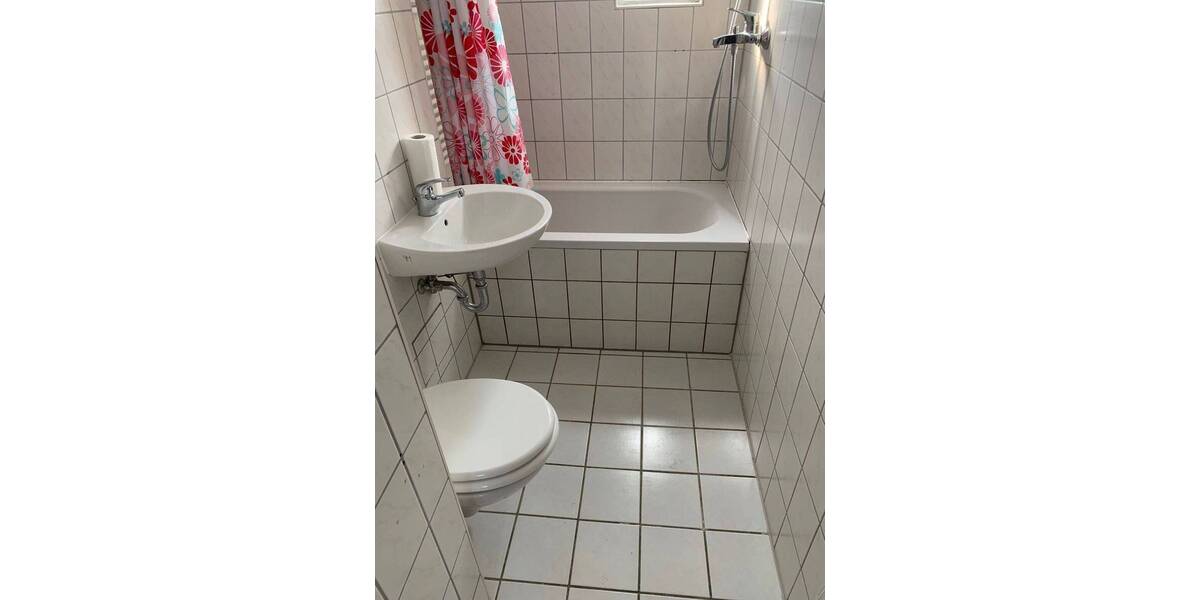 Etagenwohnung Neubrandenburg Vogelviertel - 3 Zimmer, 54 m&sup2;, 510&euro; | Angebot:26904514