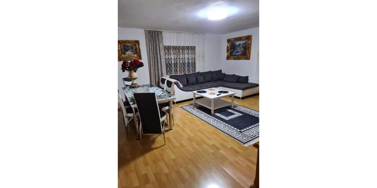 Etagenwohnung Pforzheim Südstadt - 3 Zimmer, 89 m&sup2;, 900&euro; | Angebot:25180670