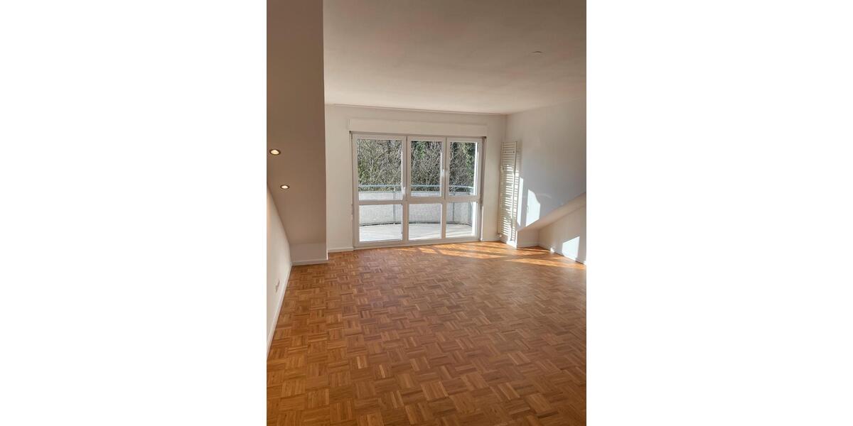 Dachgeschoßwohnung Leimen - 3 Zimmer, 77 m&sup2;, 1.160&euro; | Angebot:26600810