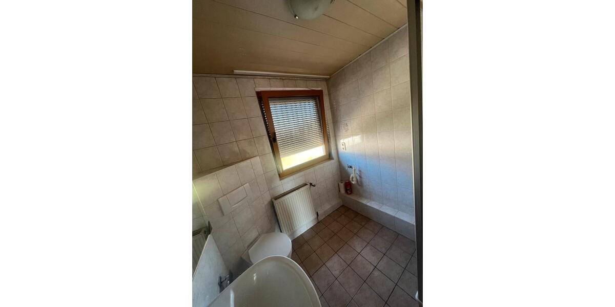 Etagenwohnung Maxhütte-Haidhof Haidhof - 2 Zimmer, 65 m&sup2;, 850&euro; | Angebot:26662940