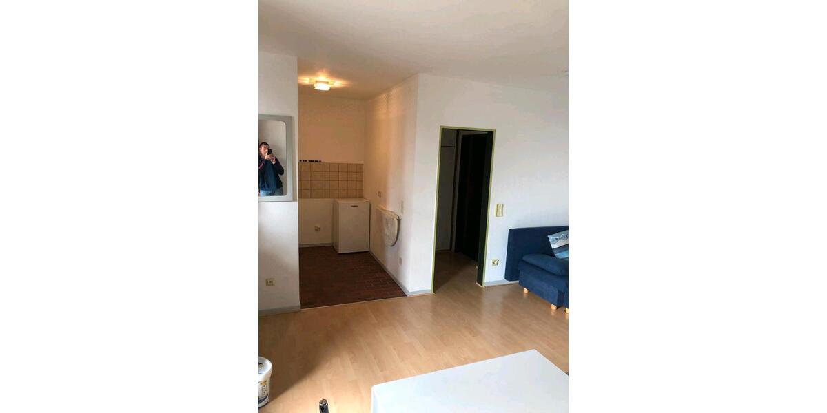 Etagenwohnung Mönchengladbach West - 1 Zimmer, 40 m&sup2;, 650&euro; | Angebot:24982525