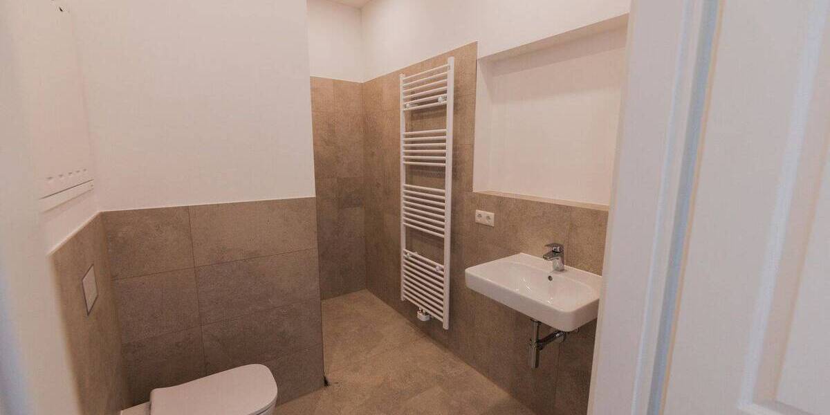 Etagenwohnung Magdeburg Buckau - 2 Zimmer, 42 m&sup2;, 874&euro; | Angebot:26093129