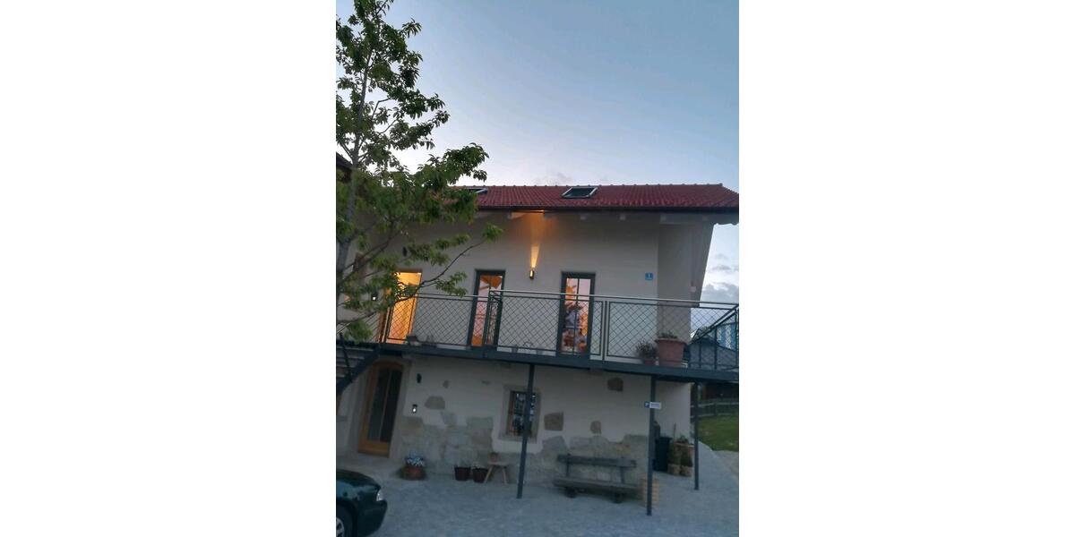 Dachgeschoßwohnung Hutthurm - 1 Zimmer, 82 m&sup2;, 650&euro; | Angebot:24848515