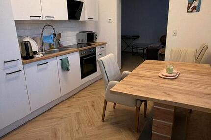 Haus Halle (Saale) - 4 Zimmer, 70 m&sup2;, 1.000&euro; | Angebot:25076921